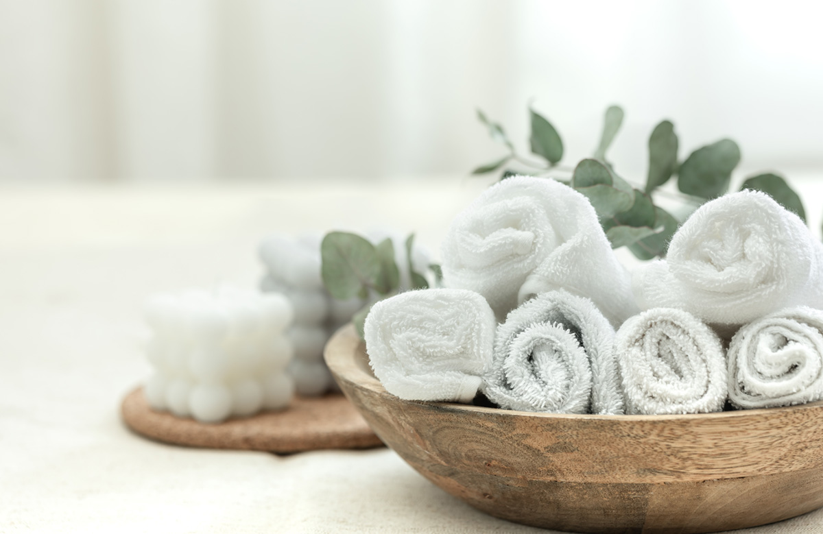Spa with white towels
